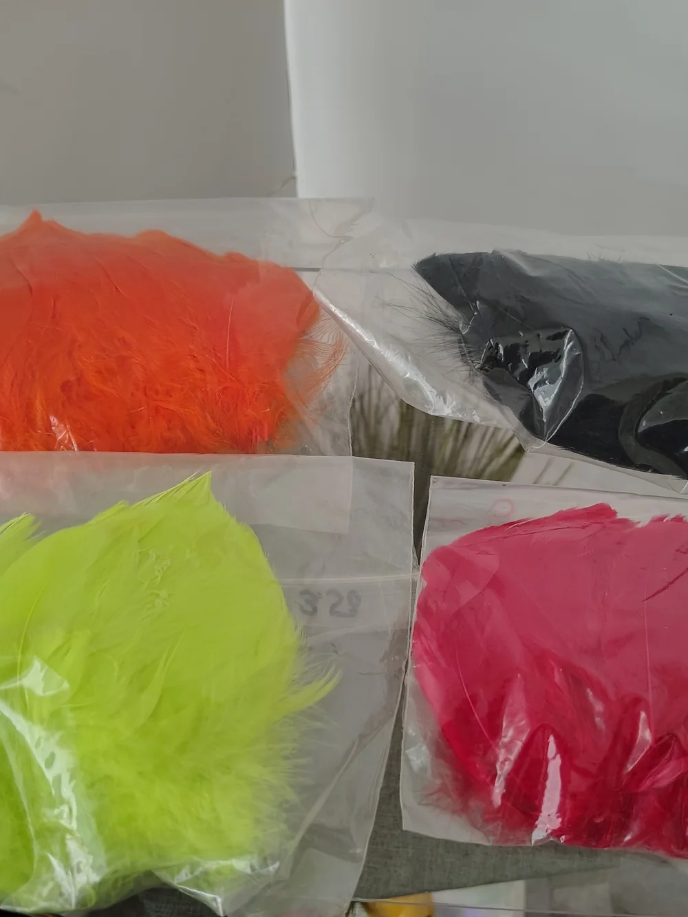 Lot Natural Feathers Bulk 37 Packs Assorted Color 4.5 inch New For Arts & Crafts